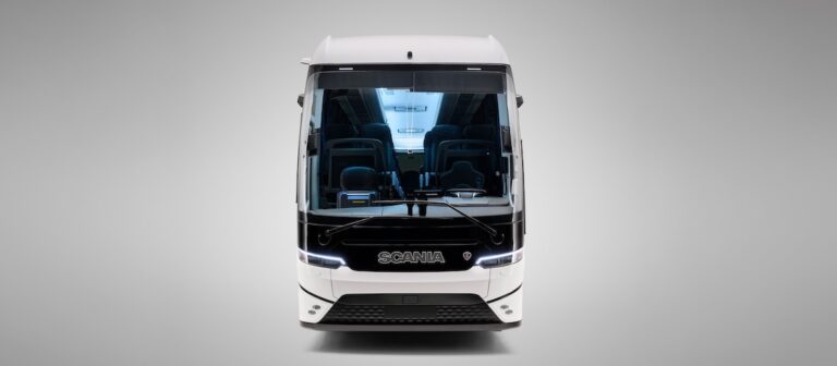 סקניה משיקה את הדור החדש של Scania Touring